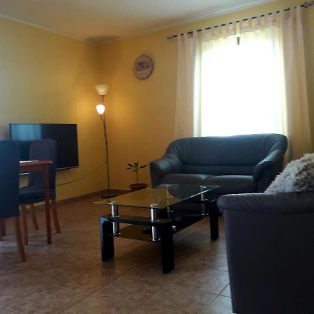 Apartments Angela Žbandaj Екстериор снимка
