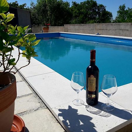 Apartments Angela Žbandaj Екстериор снимка