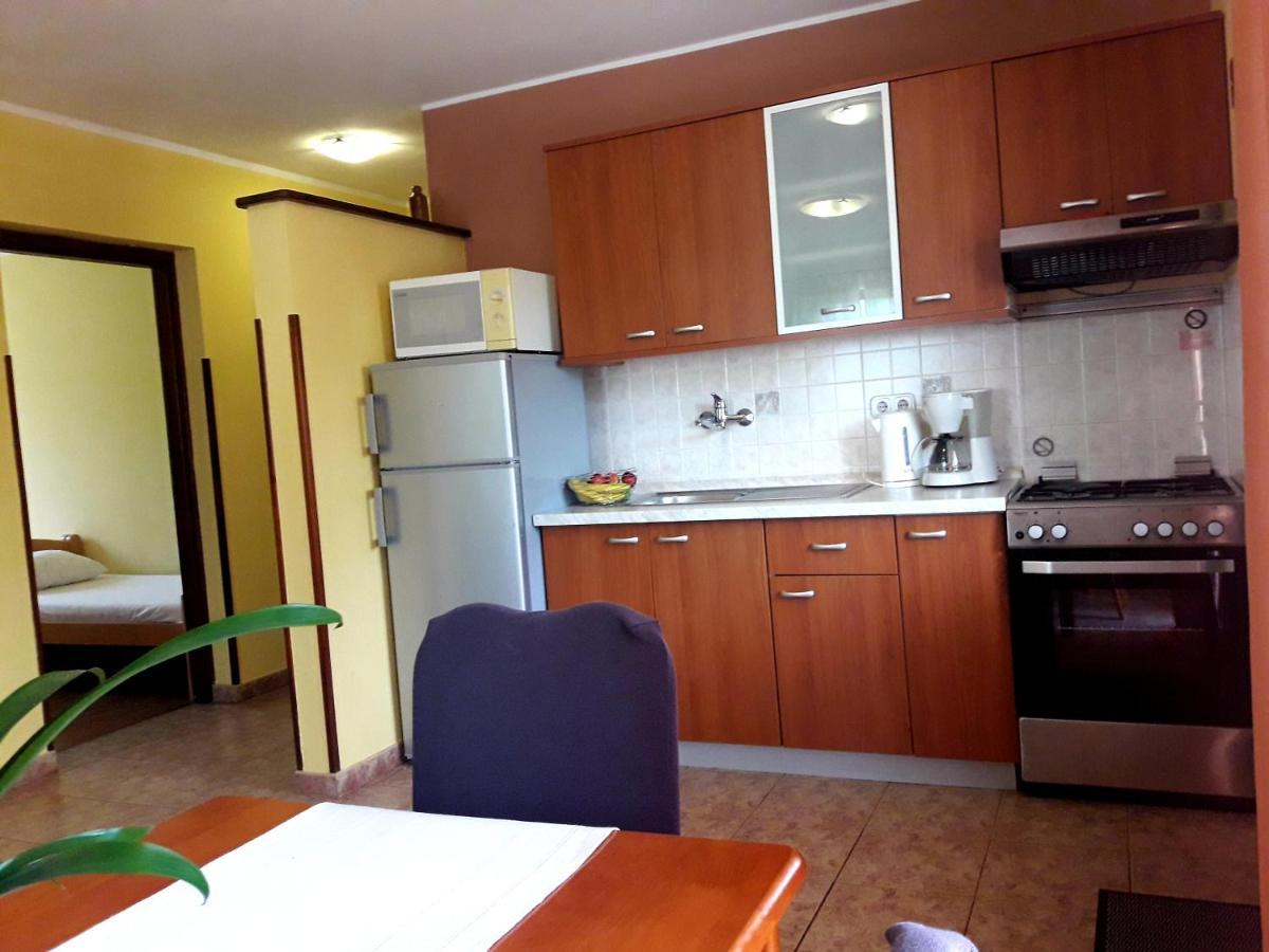 Apartments Angela Žbandaj Екстериор снимка