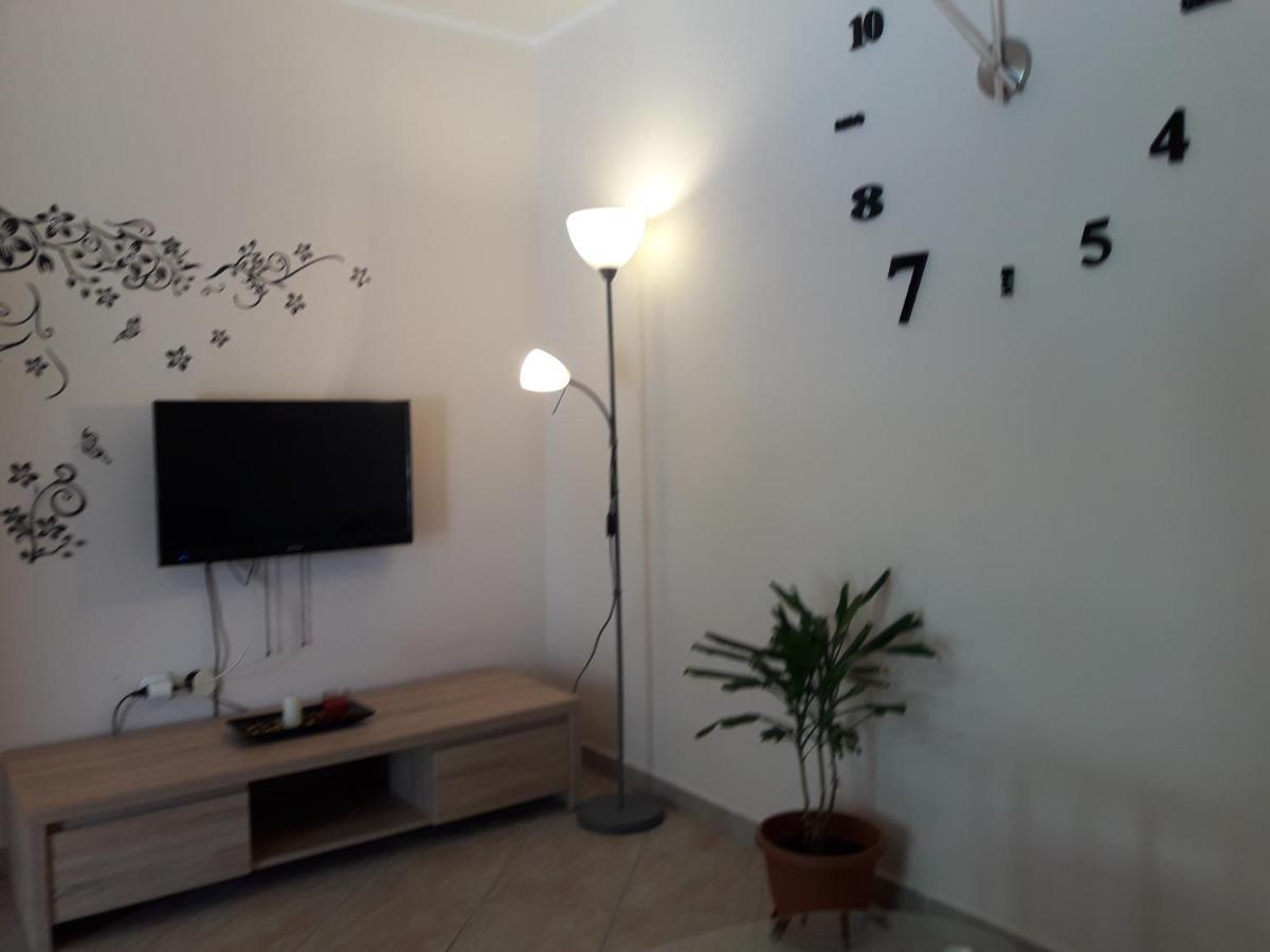 Apartments Angela Žbandaj Екстериор снимка