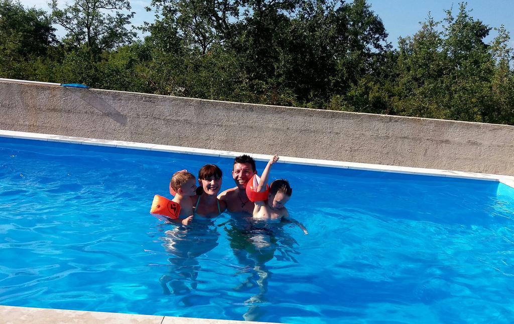 Apartments Angela Žbandaj Екстериор снимка
