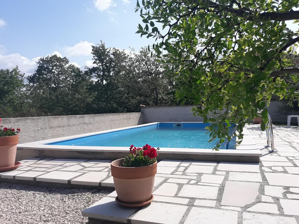 Apartments Angela Žbandaj Екстериор снимка
