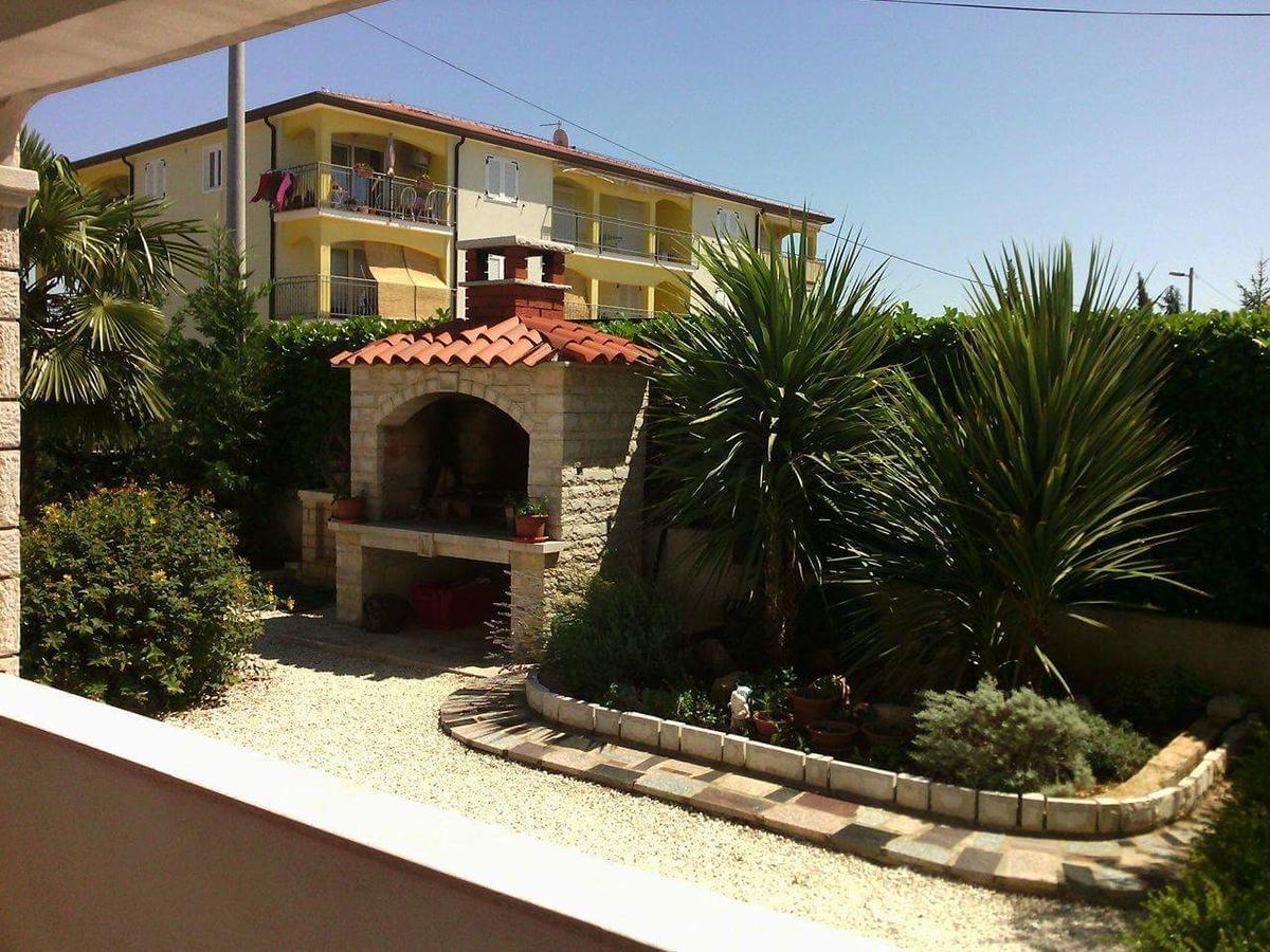 Apartments Angela Žbandaj Екстериор снимка